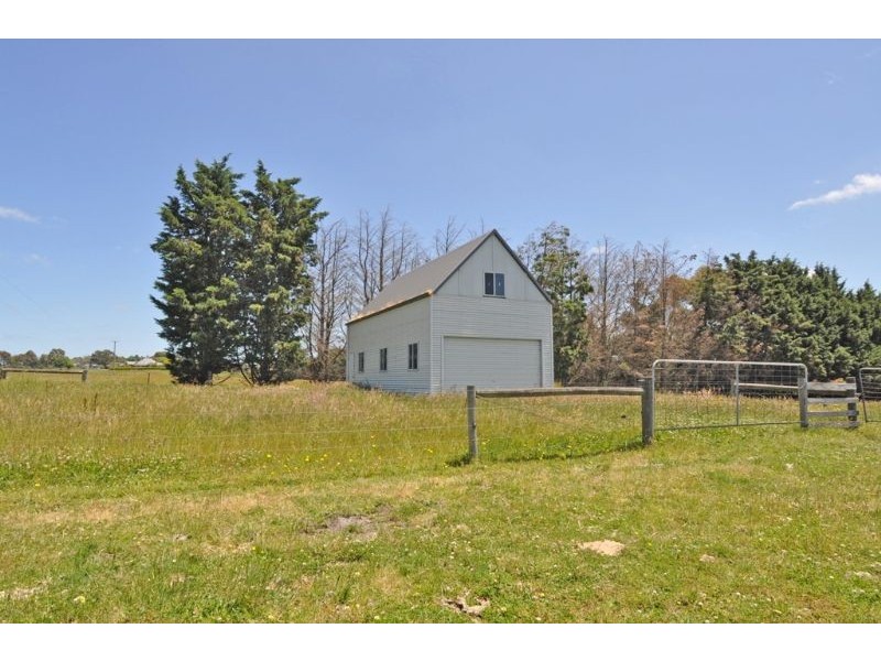 149 Stuchberry Rd, Inverloch VIC 3996