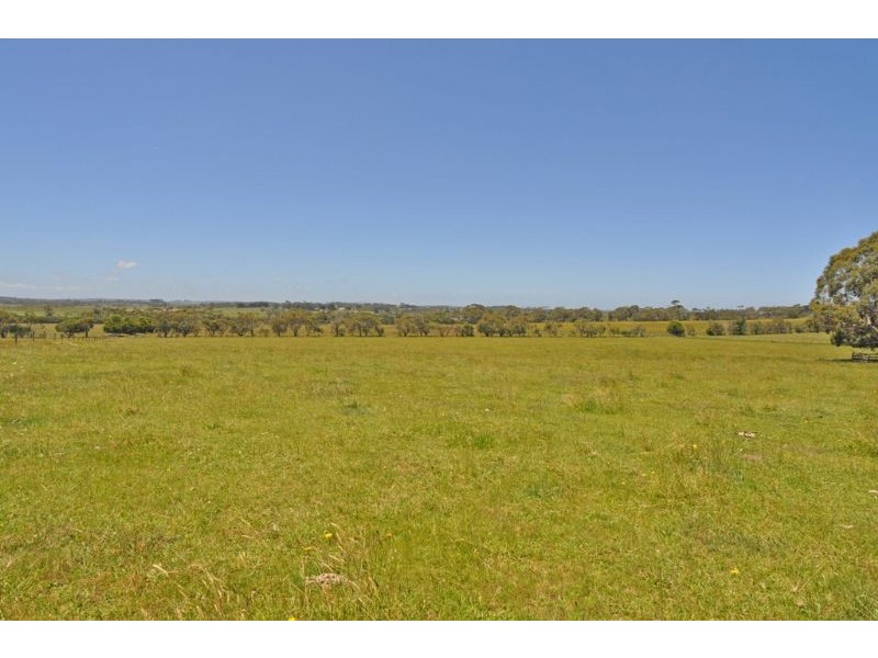 149 Stuchberry Rd, Inverloch VIC 3996