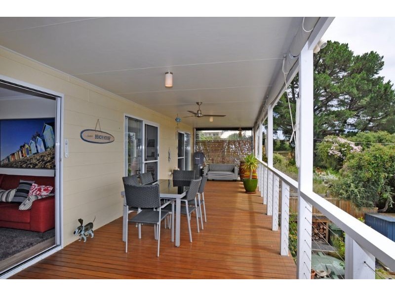 16 Satellite Crescent, Venus Bay VIC 3956