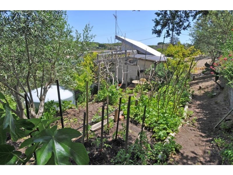 2 Centre Road, Venus Bay VIC 3956