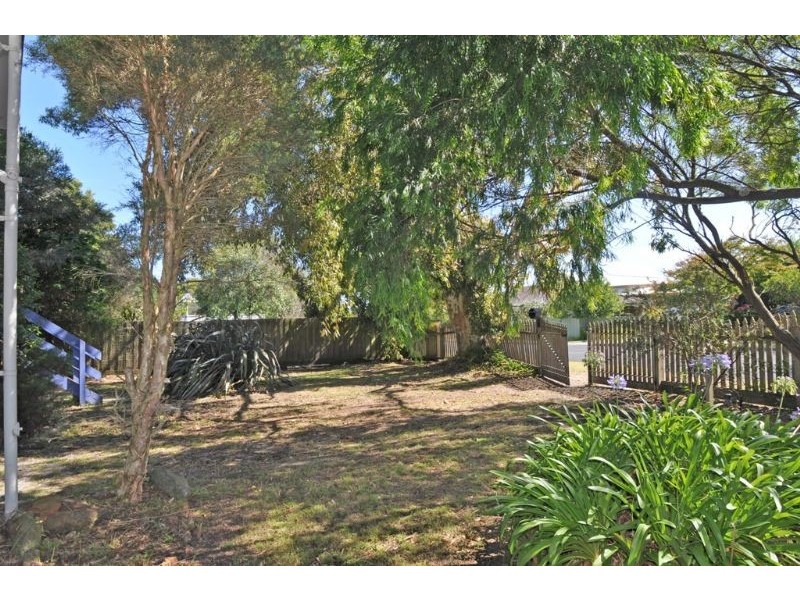 6 Nautilus Road, Inverloch VIC 3996