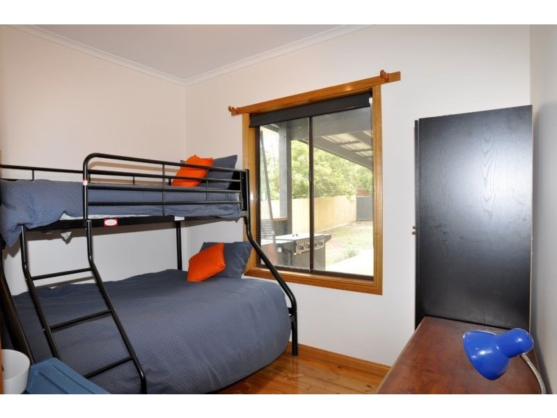 24 Toorak Road, Inverloch VIC 3996