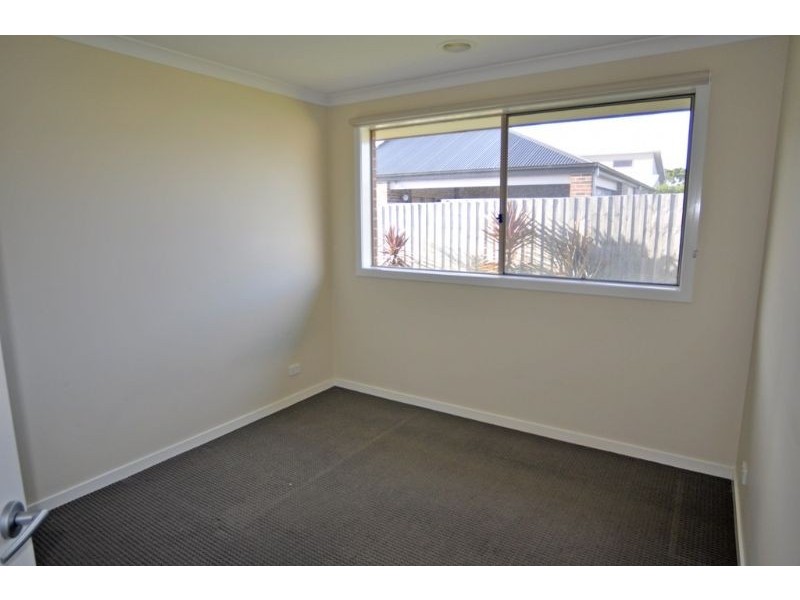 9 Queenscliff Drive, Inverloch VIC 3996