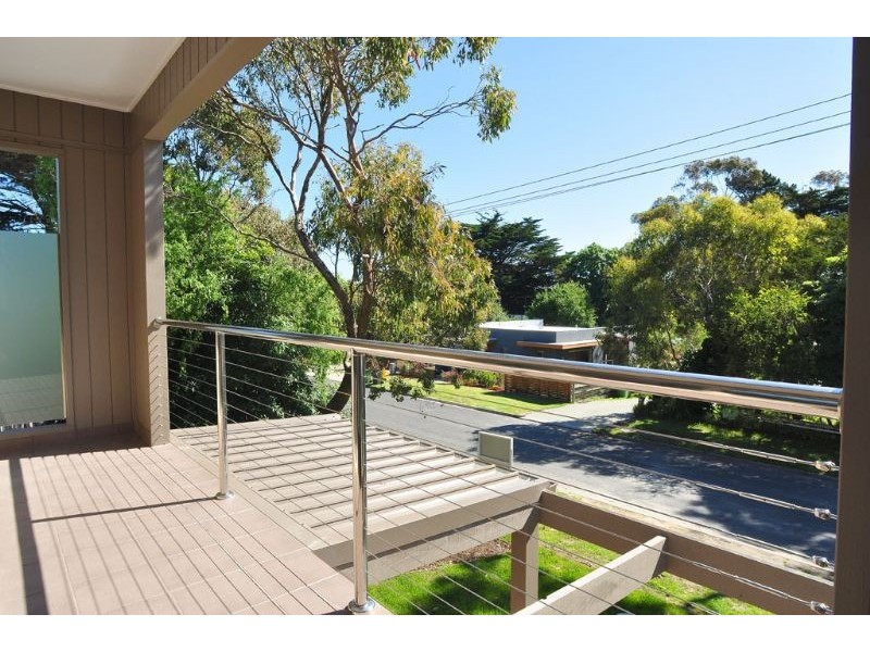 1/2 Freda Street, Inverloch VIC 3996