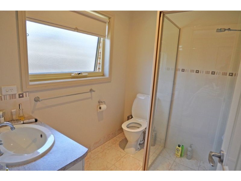 10 PAPERBARK PLACE, Inverloch VIC 3996