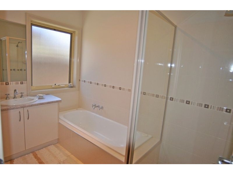 10 PAPERBARK PLACE, Inverloch VIC 3996