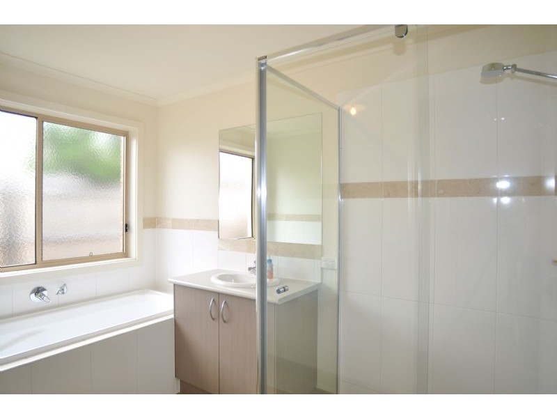 4 Plover Way, Inverloch VIC 3996