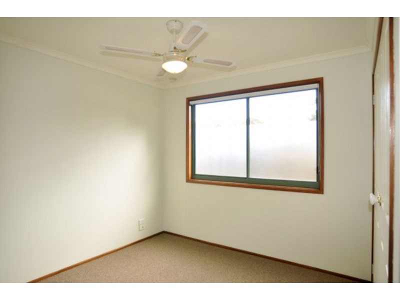 2/58 Toorak Rd, Inverloch VIC 3996