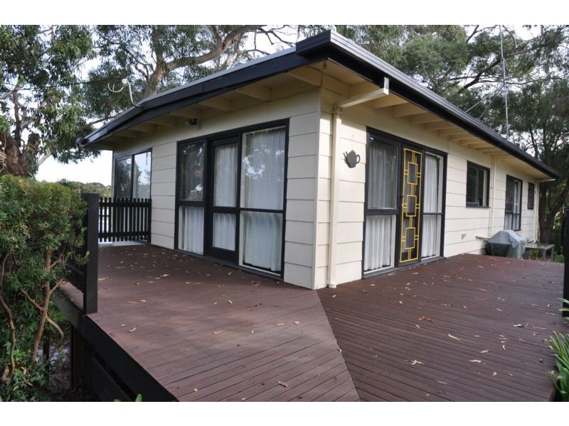 34 Surf Parade, Inverloch VIC 3996