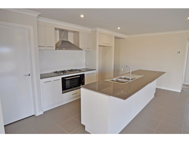 12 Hobson Place, Inverloch VIC 3996