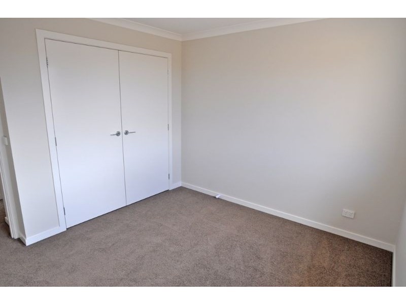12 Hobson Place, Inverloch VIC 3996