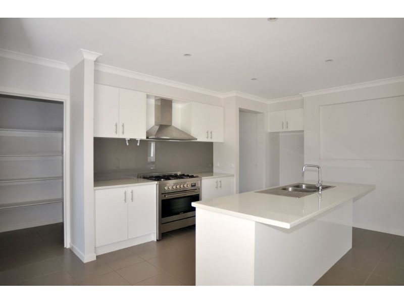 16 Correa Place, Inverloch VIC 3996