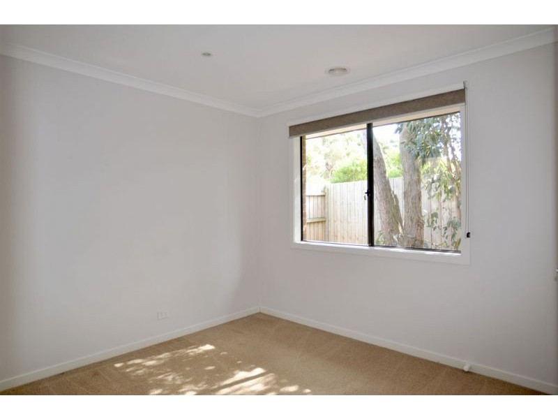 16 Correa Place, Inverloch VIC 3996