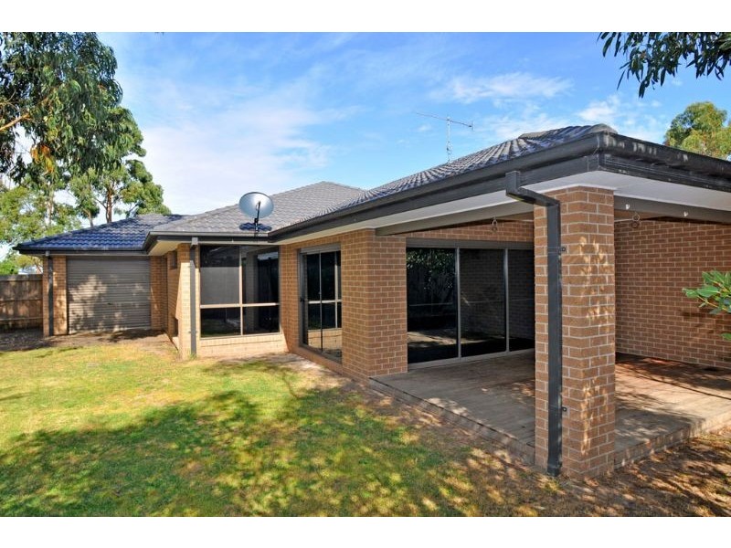 16 Correa Place, Inverloch VIC 3996