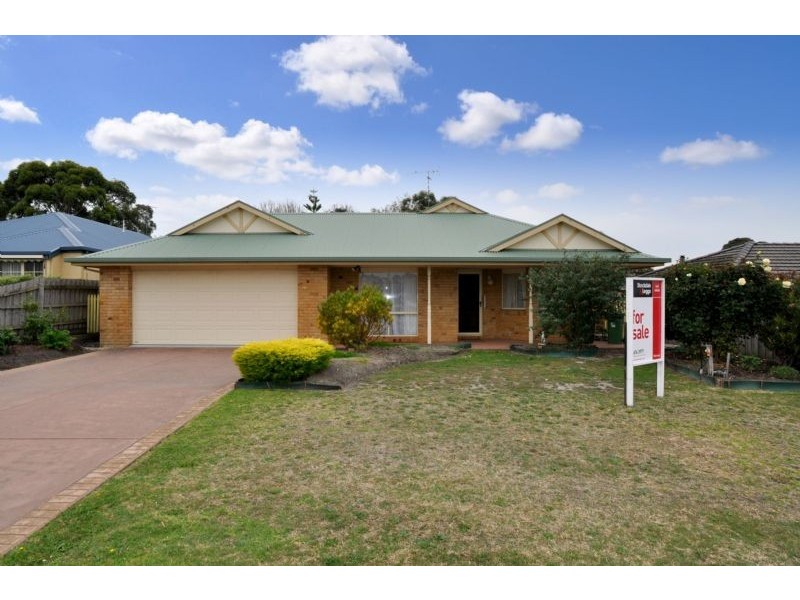 20 Woodland Heath Drive, Inverloch VIC 3996