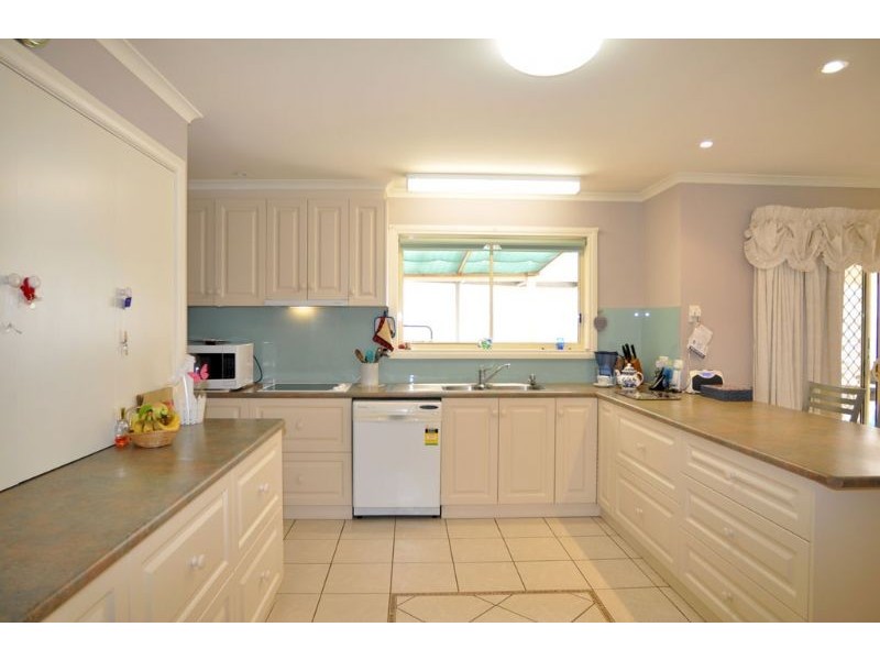 20 Woodland Heath Drive, Inverloch VIC 3996