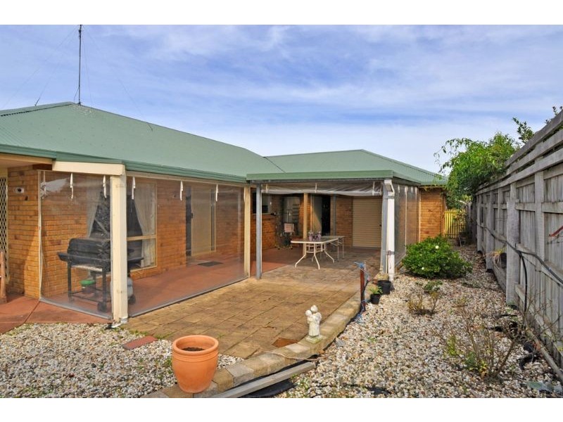 20 Woodland Heath Drive, Inverloch VIC 3996