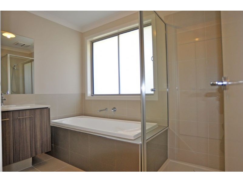 25 Hobson Place, Inverloch VIC 3996