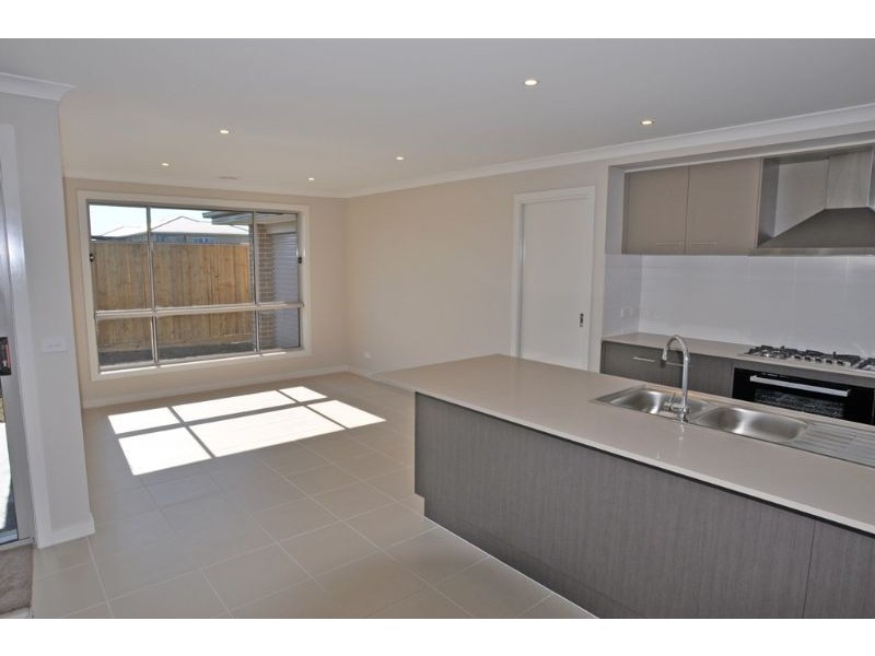 25 Hobson Place, Inverloch VIC 3996