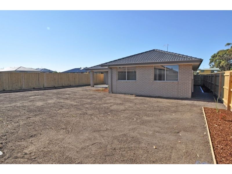 25 Hobson Place, Inverloch VIC 3996