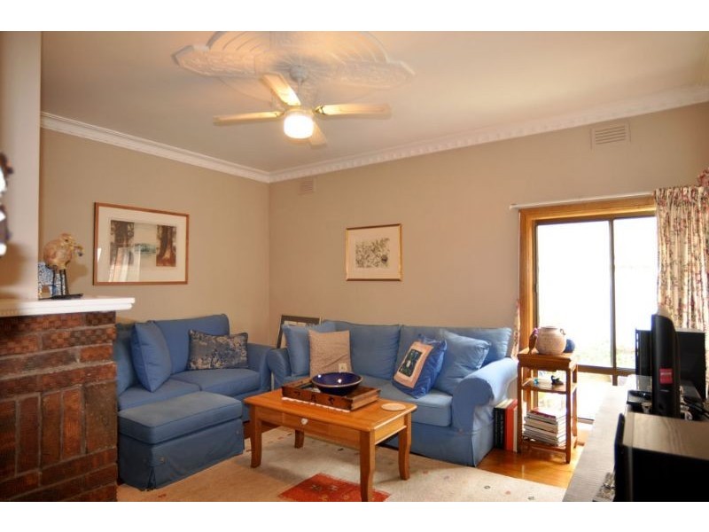 9 Williams Street, Inverloch VIC 3996