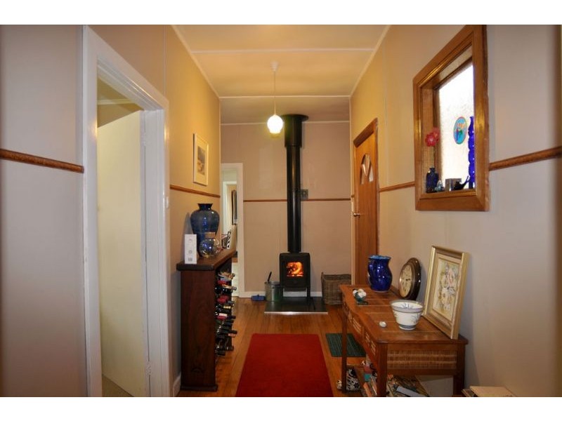 9 Williams Street, Inverloch VIC 3996