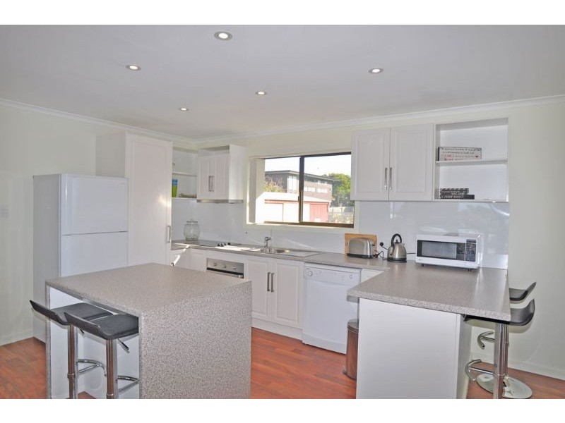 Lot 2, 5 ALMA STREET, Inverloch VIC 3996