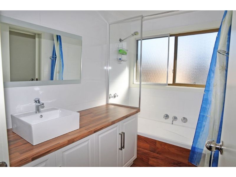 Lot 2, 5 ALMA STREET, Inverloch VIC 3996