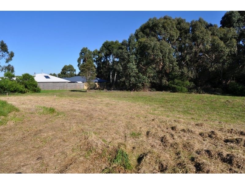 Lots 3,7,9 / 99-107 Cashin Street, Inverloch VIC 3996