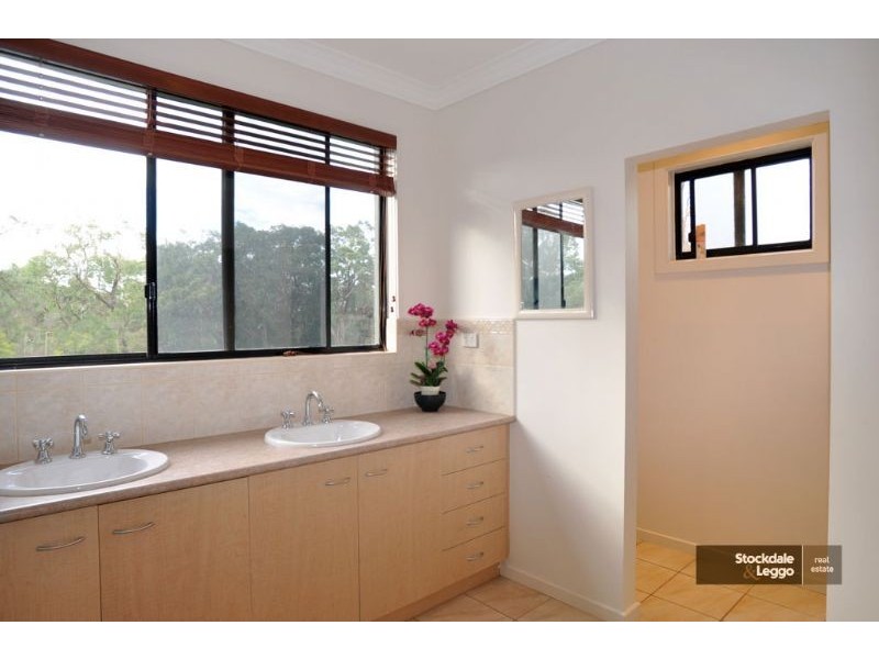 10 Pearsalls Road, Inverloch VIC 3996