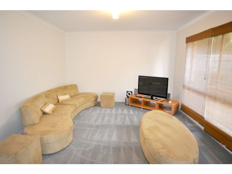 99 Bayview Avenue, Inverloch VIC 3996