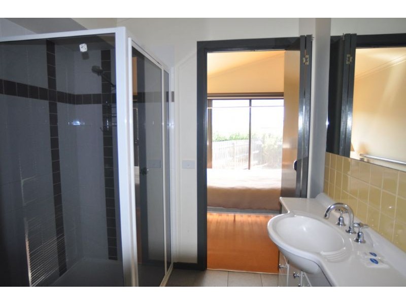 4 Louisa Court, Inverloch VIC 3996