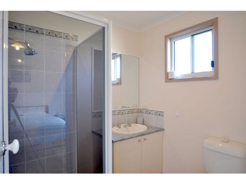 4 Cook Close, Inverloch VIC 3996