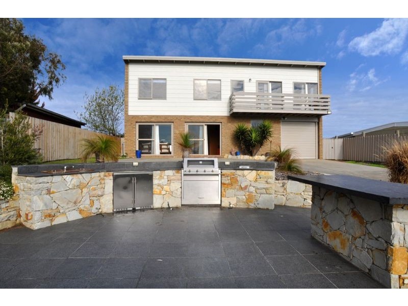 43 Canterbury Road, Venus Bay VIC 3956