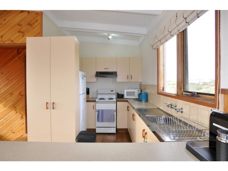 43 Canterbury Road, Venus Bay VIC 3956