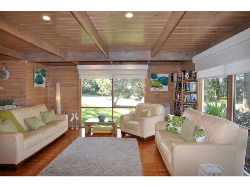 9-13 Rodney Avenue, Venus Bay VIC 3956