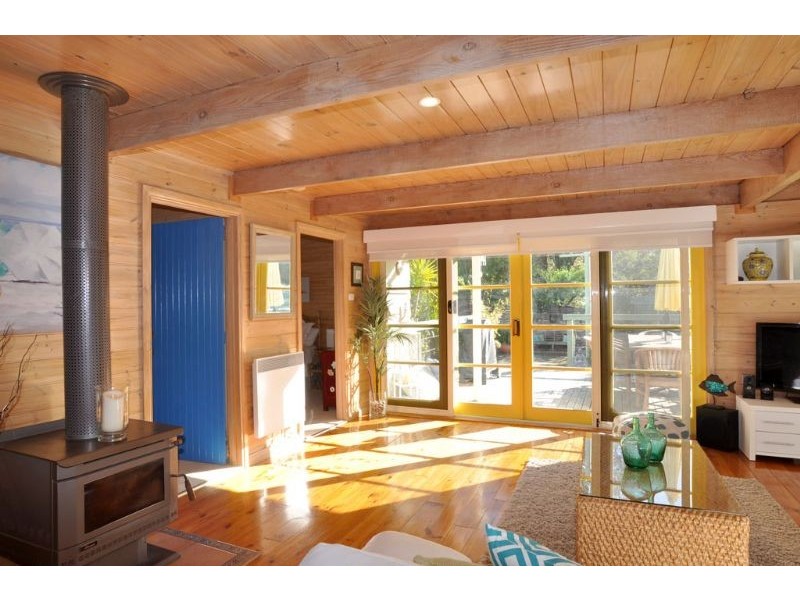 9-13 Rodney Avenue, Venus Bay VIC 3956