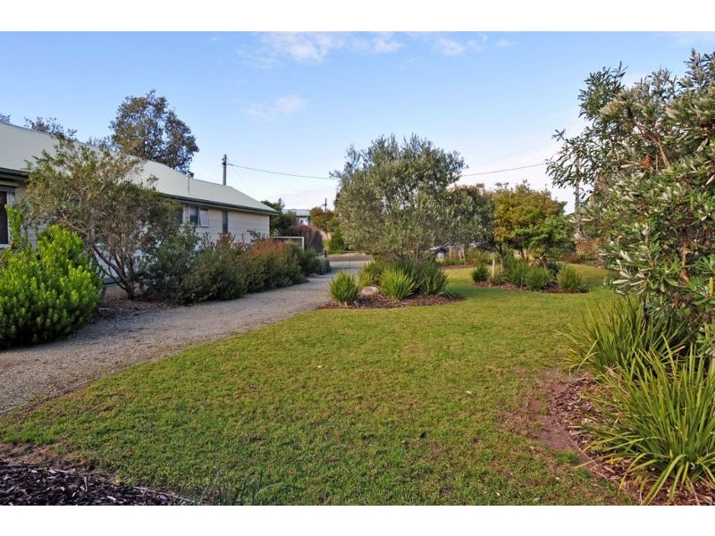 9-13 Rodney Avenue, Venus Bay VIC 3956