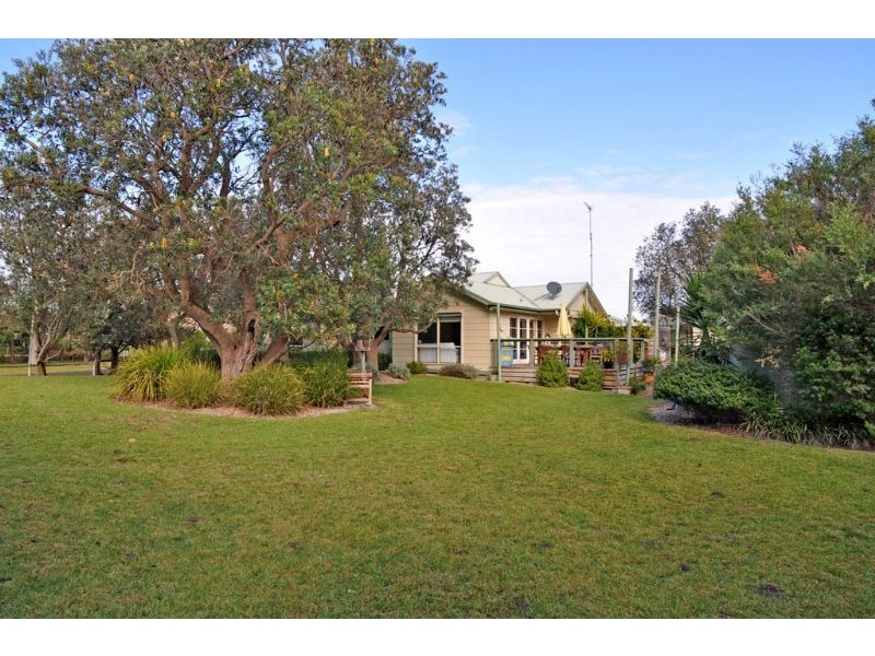 9-13 Rodney Avenue, Venus Bay VIC 3956