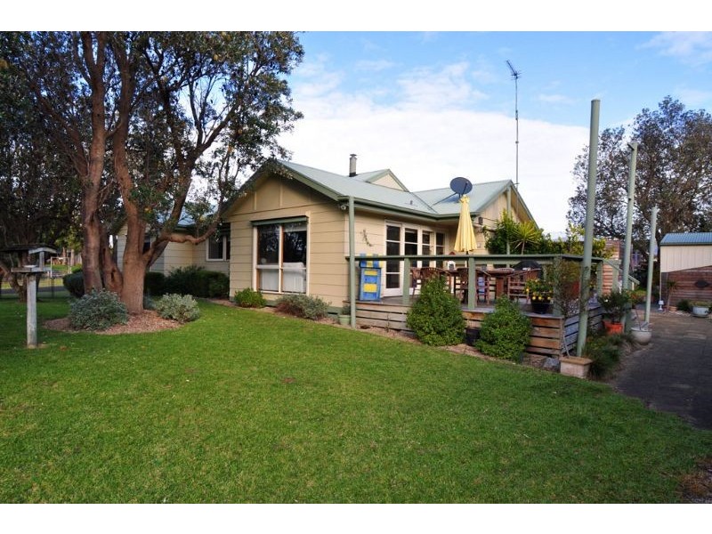 9-13 Rodney Avenue, Venus Bay VIC 3956