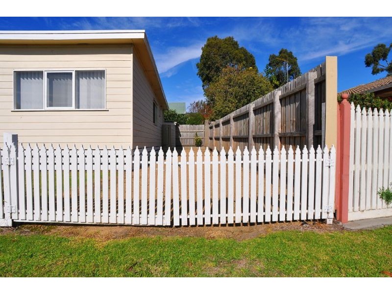 2 Tower Street, Inverloch VIC 3996