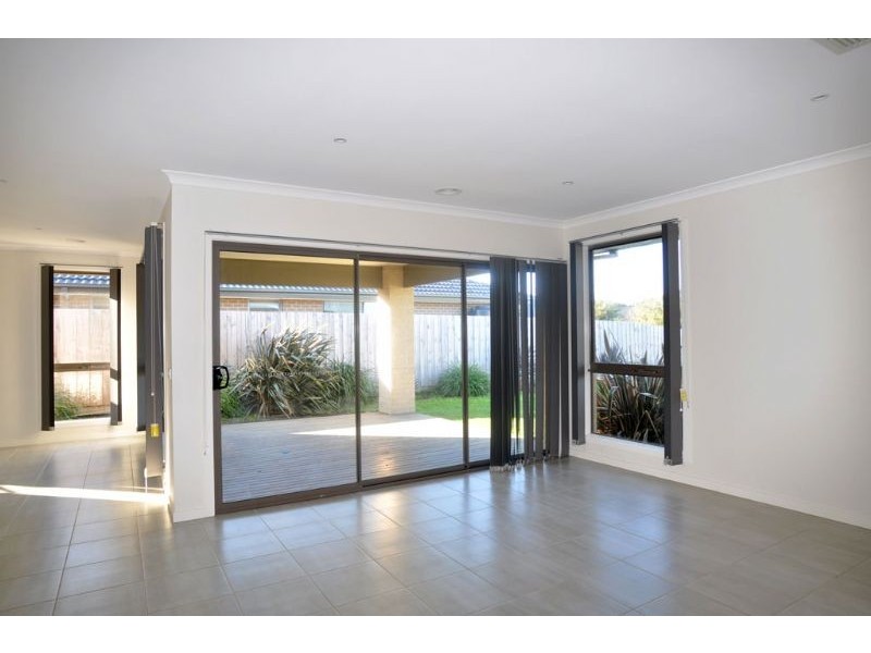 12 Oceanic Drive, Inverloch VIC 3996