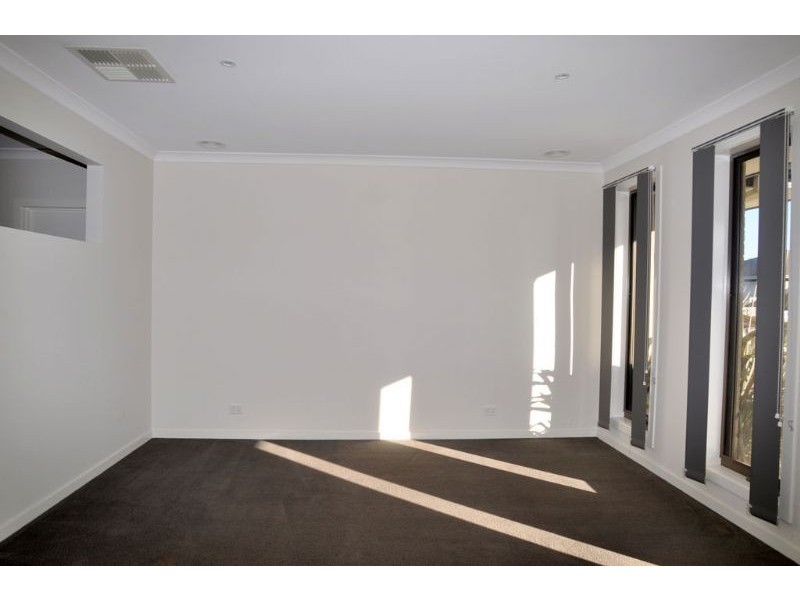 12 Oceanic Drive, Inverloch VIC 3996