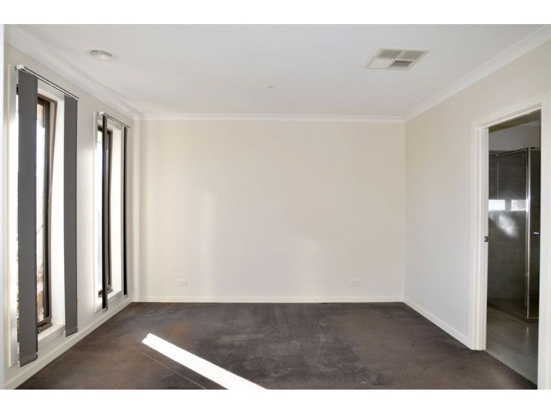 12 Oceanic Drive, Inverloch VIC 3996