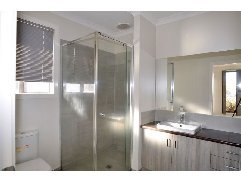 12 Oceanic Drive, Inverloch VIC 3996