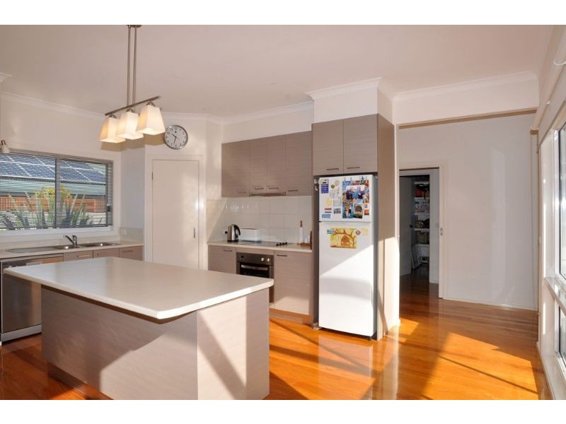 7 Diane Place, Inverloch VIC 3996