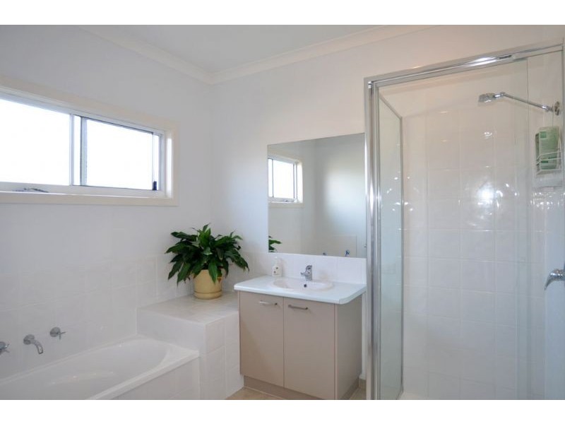 7 Diane Place, Inverloch VIC 3996