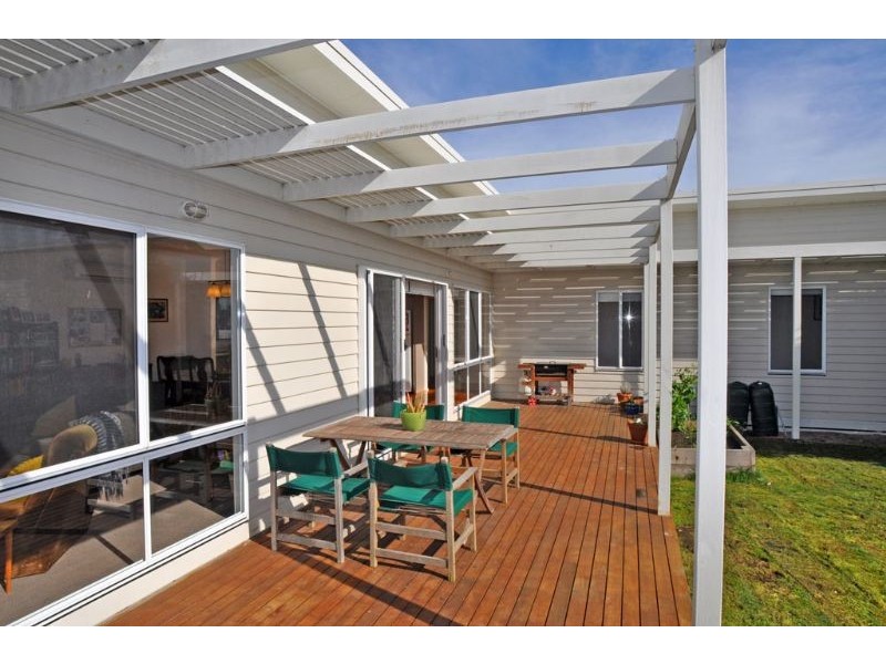 7 Diane Place, Inverloch VIC 3996