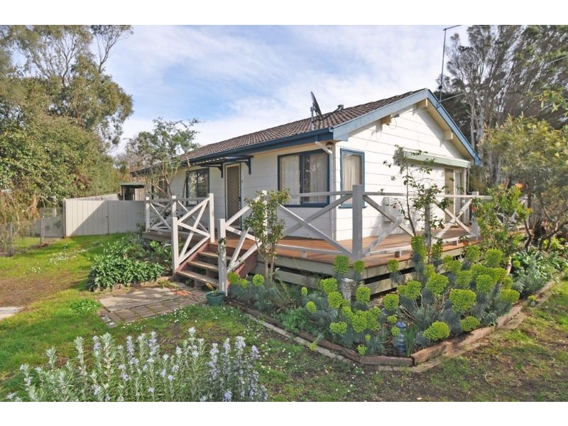 9 ANDERSON AVENUE, Inverloch VIC 3996