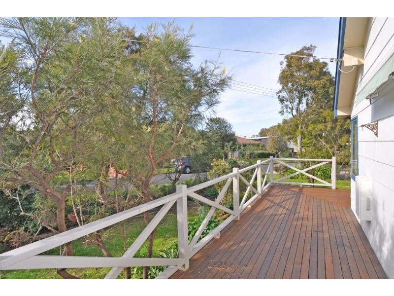 9 ANDERSON AVENUE, Inverloch VIC 3996